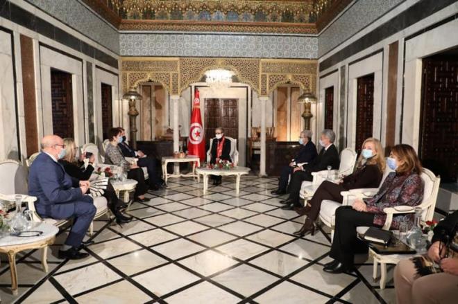 Le premier vice-président de la Banque européenne pour la reconstruction et le développement (BERD) Jürgen Rigterink a réaffirmé, mercredi, l'appui de cette institution financière à la Tunisie dans le cadre du programme de relance économique lancé par le gouvernement.