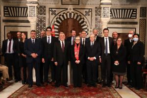 رئيسة الحكومة تشرف على موكب المصادقة على مشاريع الإنتاج الخاصة للكهرباء من الطاقات المتجددة