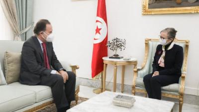 رئيسة الحكومة تلتقي سفير اسبانيا بتونس