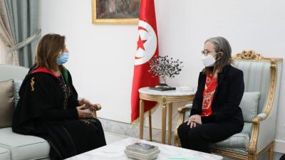  التقت رئيسة الحكومة السيدة نجلاء بودن رمضان صباح اليوم بقصر الحكومة بالقصبة، رئيسة الاتحاد الوطني للمرأة التونسية السيدة راضية الجربي.