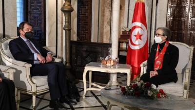 رئيسة الحكومة تستقبل وفدا عن البنك الأوروبي لإعادة الإعمار والتنمية  