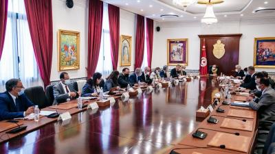 أشرفت رئيسة الحكومة السيدة نجلاء بودن رمضان بقصر الحكومة بالقصبة، على مجلس وزاري خصّص للنظر في الإجراءات العاجلة لدفع الاقتصاد