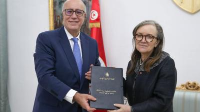   محافظ البنك المركزي التونسي السيد مروان العباسي.