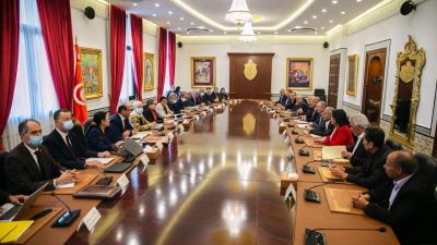 اجتماع بين أعضاء الحكومة والمكتب التنفيذي للاتحاد العام التونسي للشغل