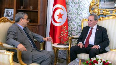  رئيس الحكومة يستقبل محافظ البنك المركزي