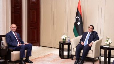  رئيس الحكومة السيد كمال المدّوري يتحادث اليوم الثلاثاء 03 سبتمبر 2024 ببيكين، مع رئيس المجلس الرئاسي الليبي السيد محمد المنفي، وذلك على هامش قمة منتدى التعاون الصيني الإفريقي