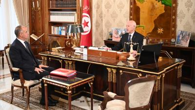 لقاء رئيس الجمهورية قيس سعيد مع السيّد كمال المدّوري رئيس الحكومة